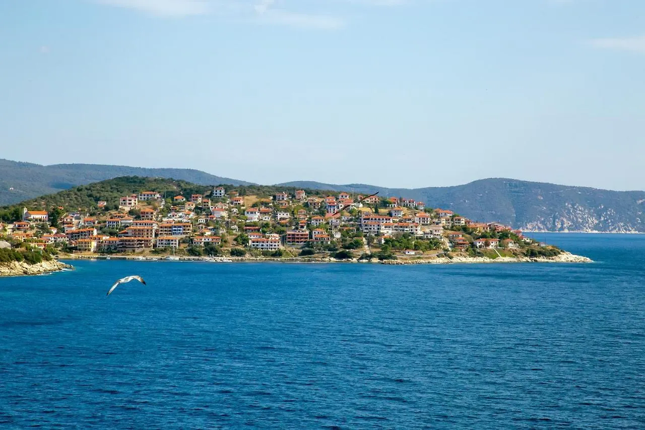 Pyrgadikia Paradise 0*,